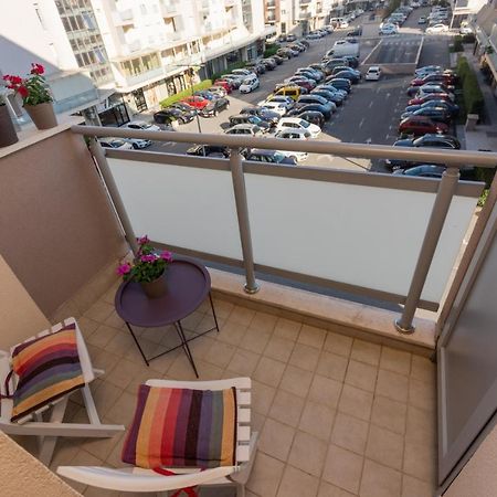 Lux City Apartment With Parking Ποντγορίτσα Εξωτερικό φωτογραφία
