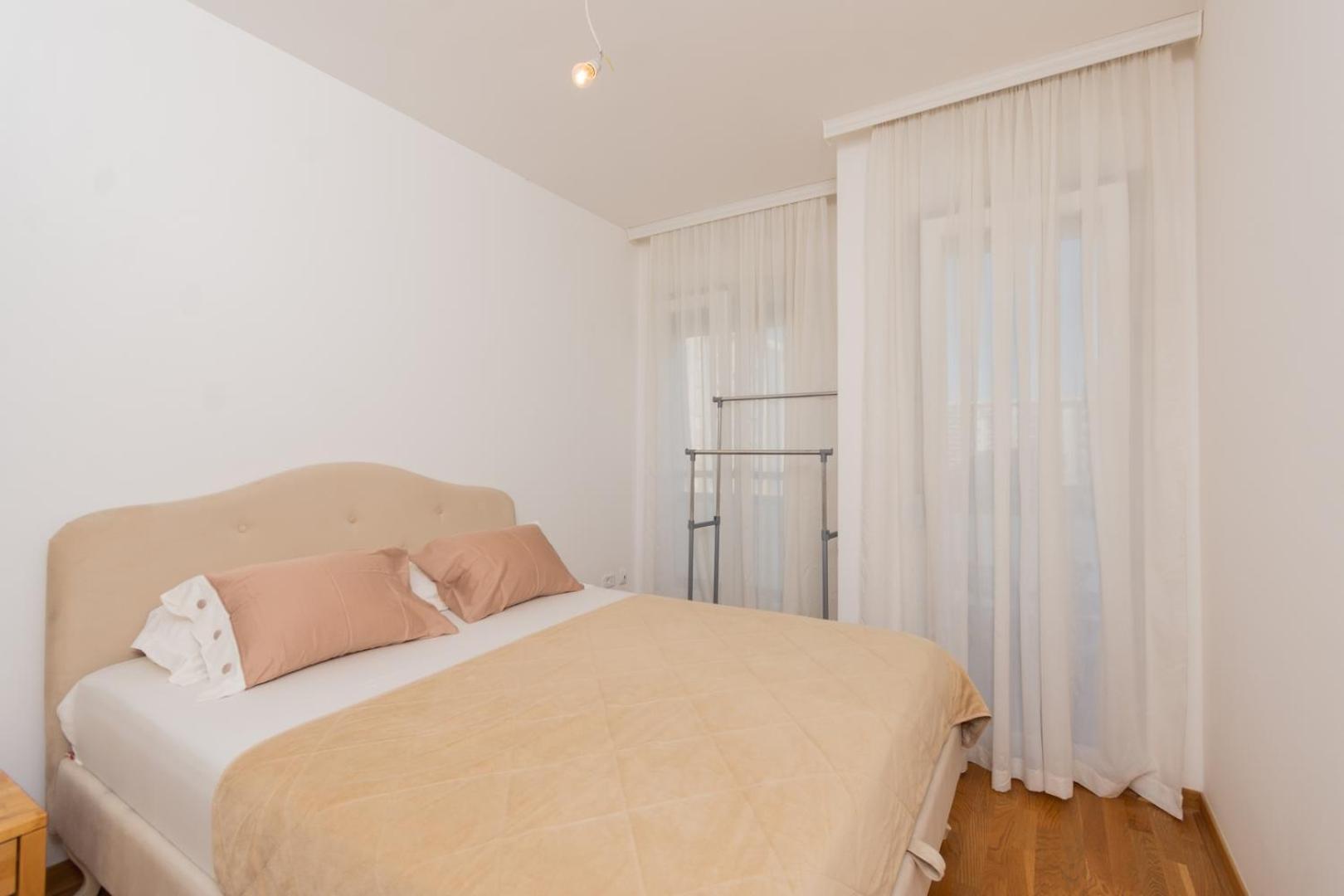 Lux City Apartment With Parking Ποντγορίτσα Εξωτερικό φωτογραφία